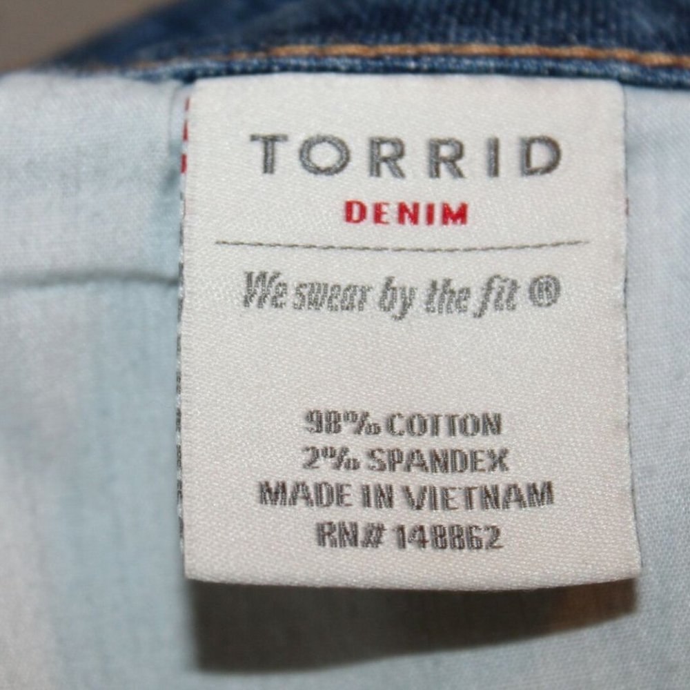 ✨2/$20 NWT Torrid Hi Rise Montauk Jean Shorts HW7075 - Picture 7 of 7